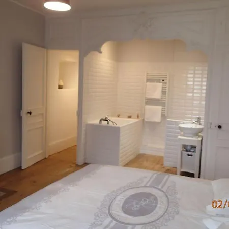 Tatil Evi Maison De Caractere La Chapelle-sur-Furieuse